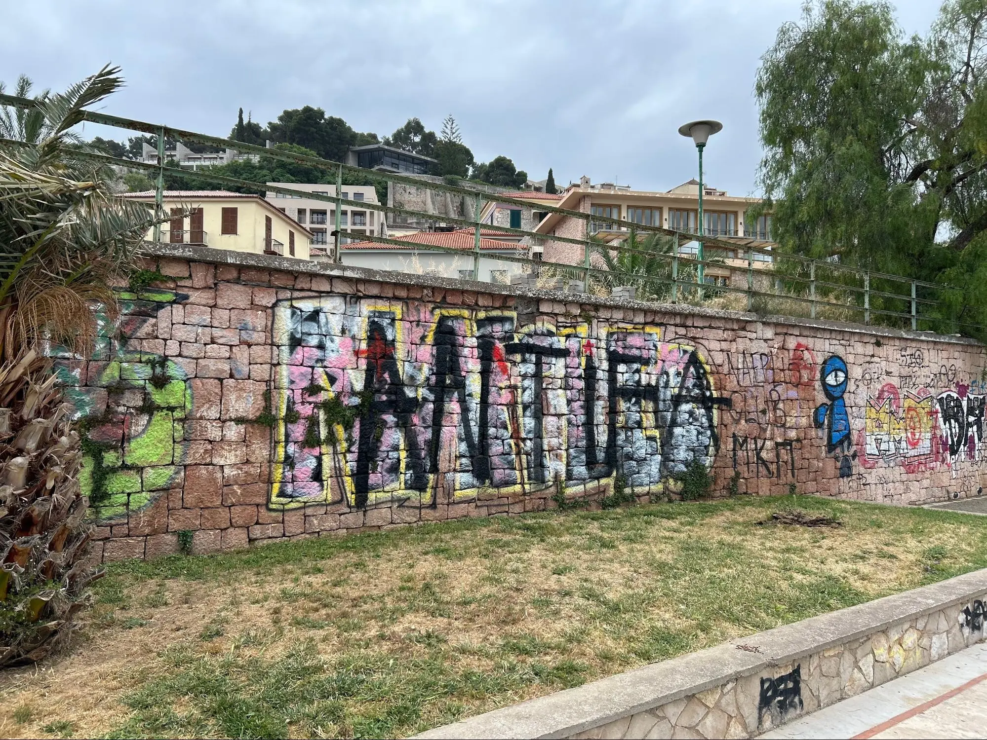 Greece Should Criminalize Graffiti Before it’s too Late